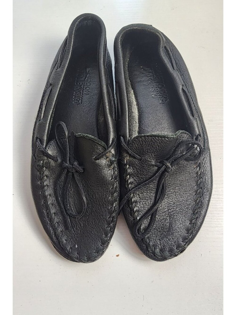 Black, Men's Minnetonka Moccasins Size 10